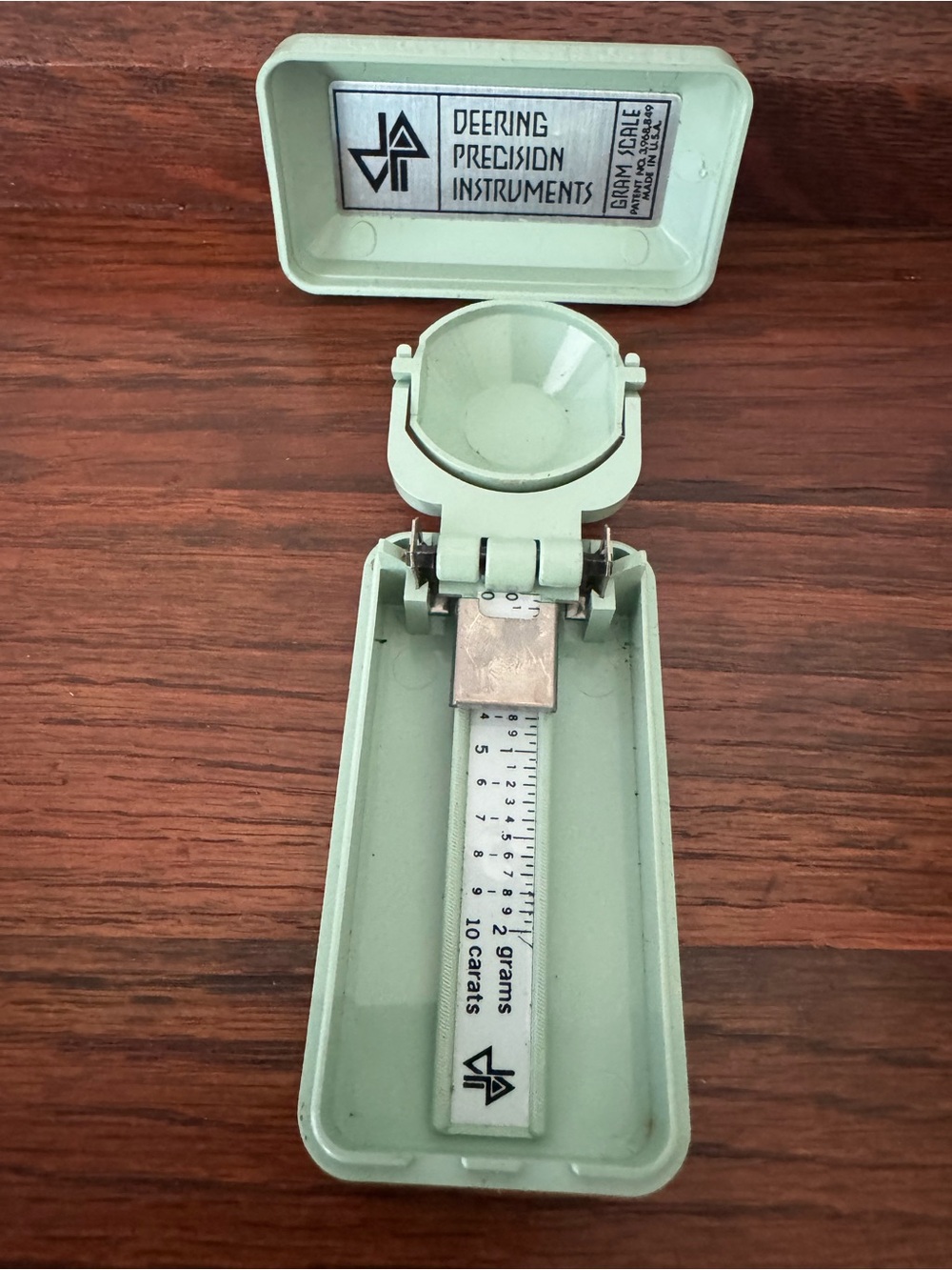 VTG Deering Precision Instruments Jewelry Carats/Grams Scale - Mint Green